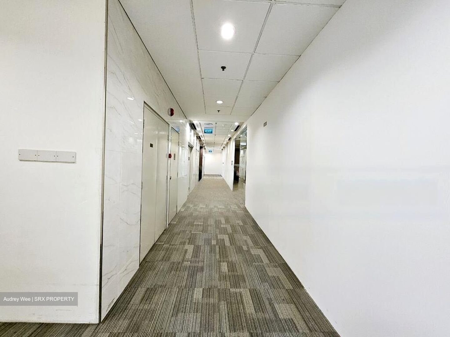 Ngee Ann City (D9), Office #483253861